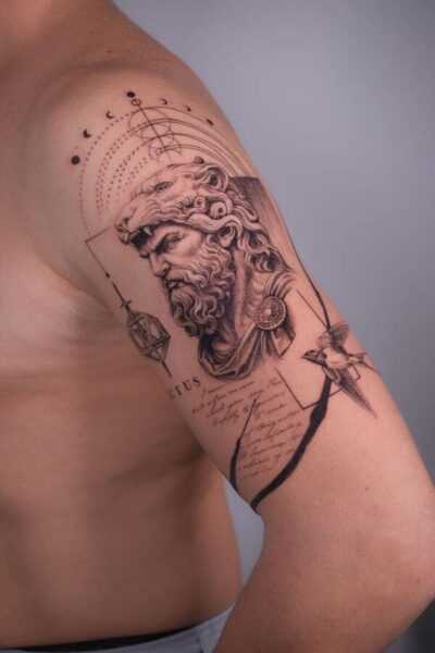 The right canvas allows intricate tattoo details to shine | Didemink